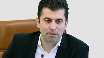 Кирил Петков иска оставката на Стефан Янев