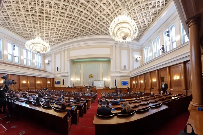 България да прати оръжие на Украйна? Няма такава тема за парламента