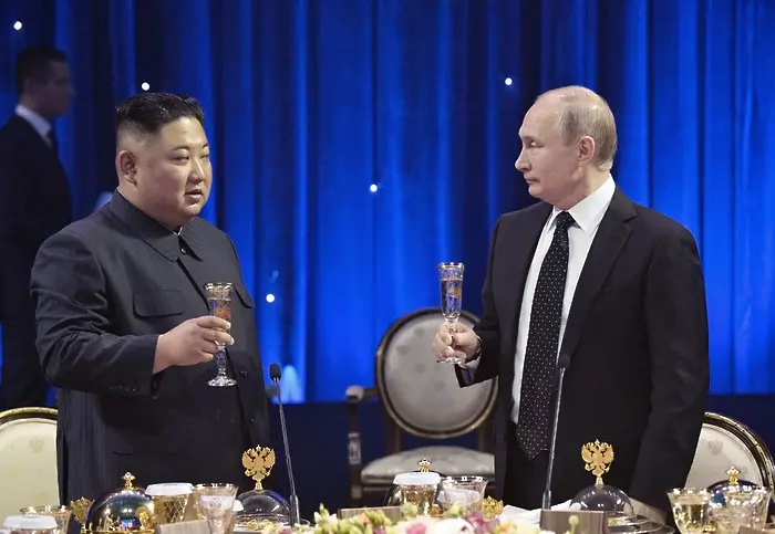 Русия и Северна Корея - девет прилики и една разлика