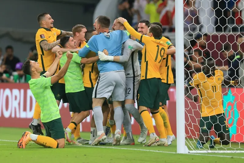 Австралия се класира на Световното след победа с дузпи