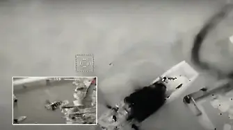 Украйна показа унищожаването на руски десантен катер (ВИДЕО)