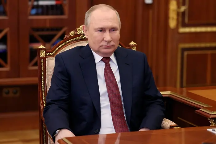 Путин симулира нормалност, надява се дългата война да работи за него