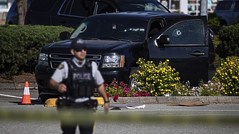 Двама убити и двама ранени при стрелба в Канада