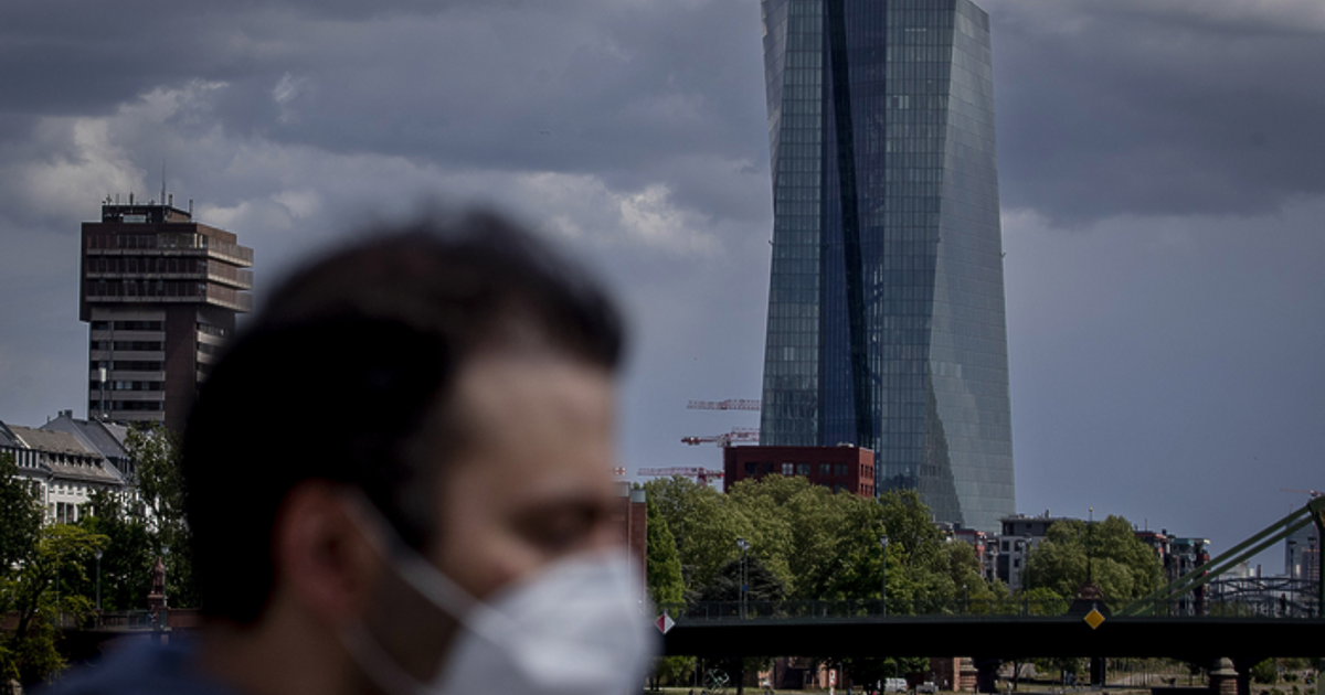 След по-голямото от очакваното първо повишение на лихвите през юли