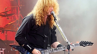 Фронтменът на Megadeth Дейв Мъстейн който бе диагностициран с рак на гърлото