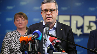 Тома Биков: ПП, ДБ и БСП заедно няма да имат повече от 100 депутати