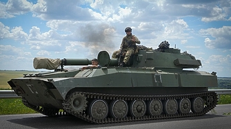 Украйна съобщи днес че е атакувала вражеска командна база като