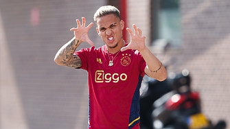 Манчестър Юнайтед обяви трансфера на бразилското крило Антони от Аякс