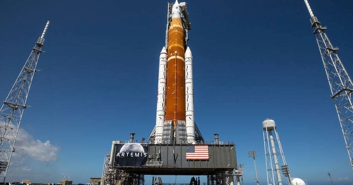 НАСА е готова за нов опит да изстреля ракетата Артемис