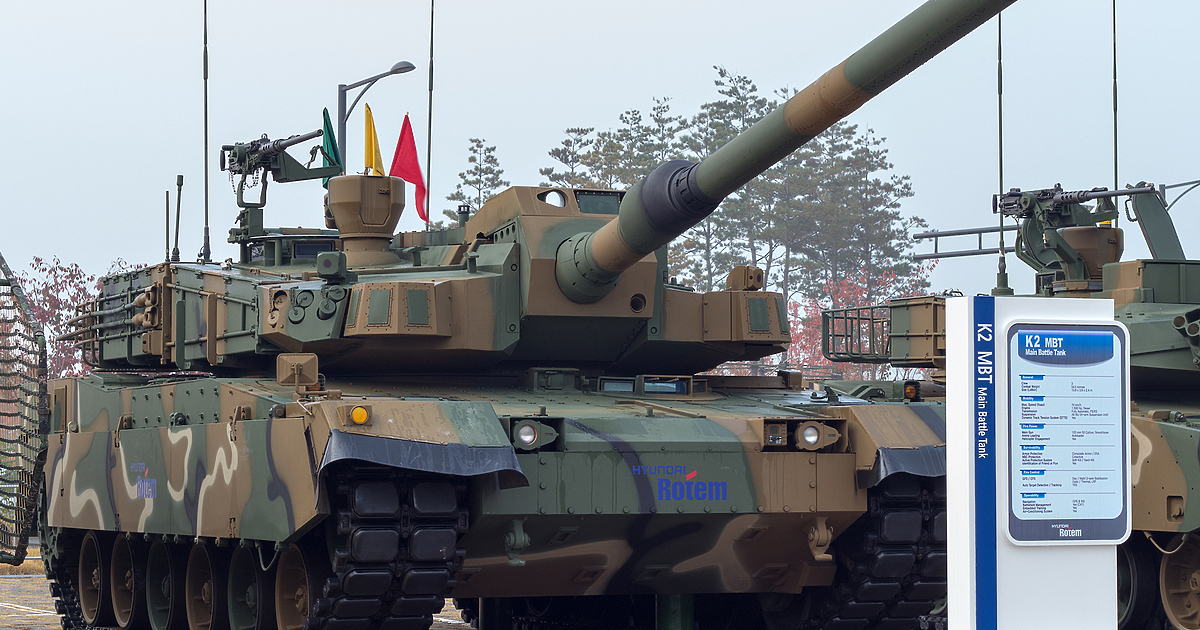 Полша се договори да купи почти 400 танка и гаубици