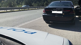 Пътни полицаи от ОДМВР София са задържали 24 годишен неправоспособен водач