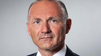 България ще приеме офертата за доставка само на един танкер