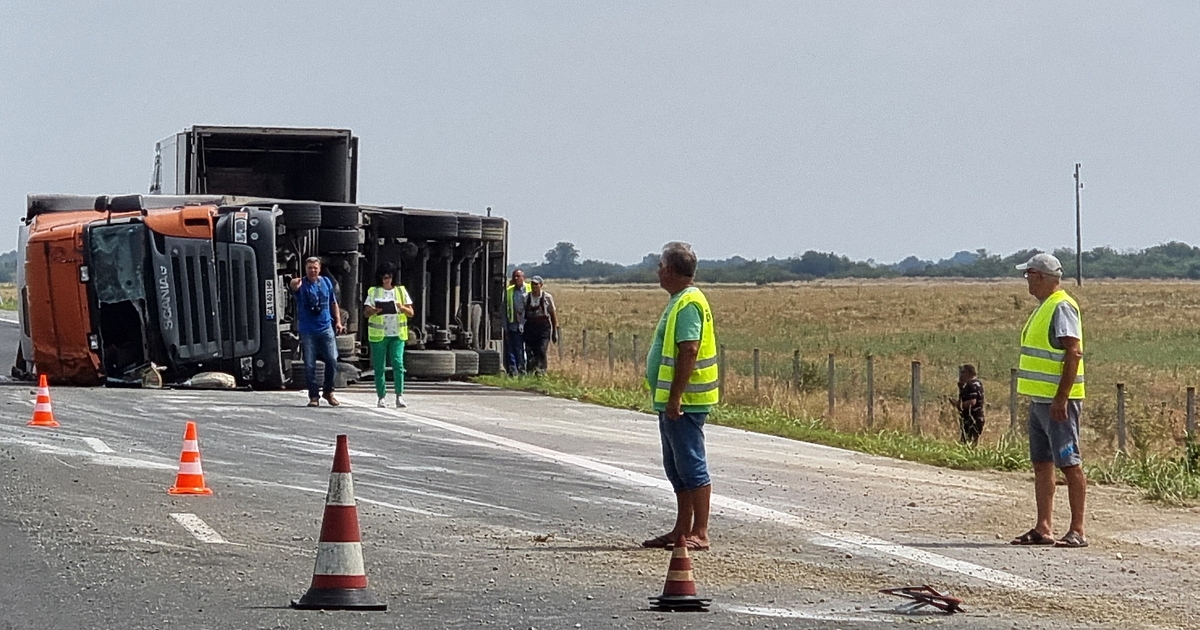Временно е ограничено движението по автомагистрала Тракия“ в участъка от