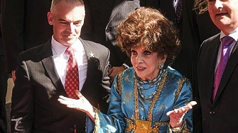 Италианската актриса Джина Лолобриджида е настанена в болница заради фрактура