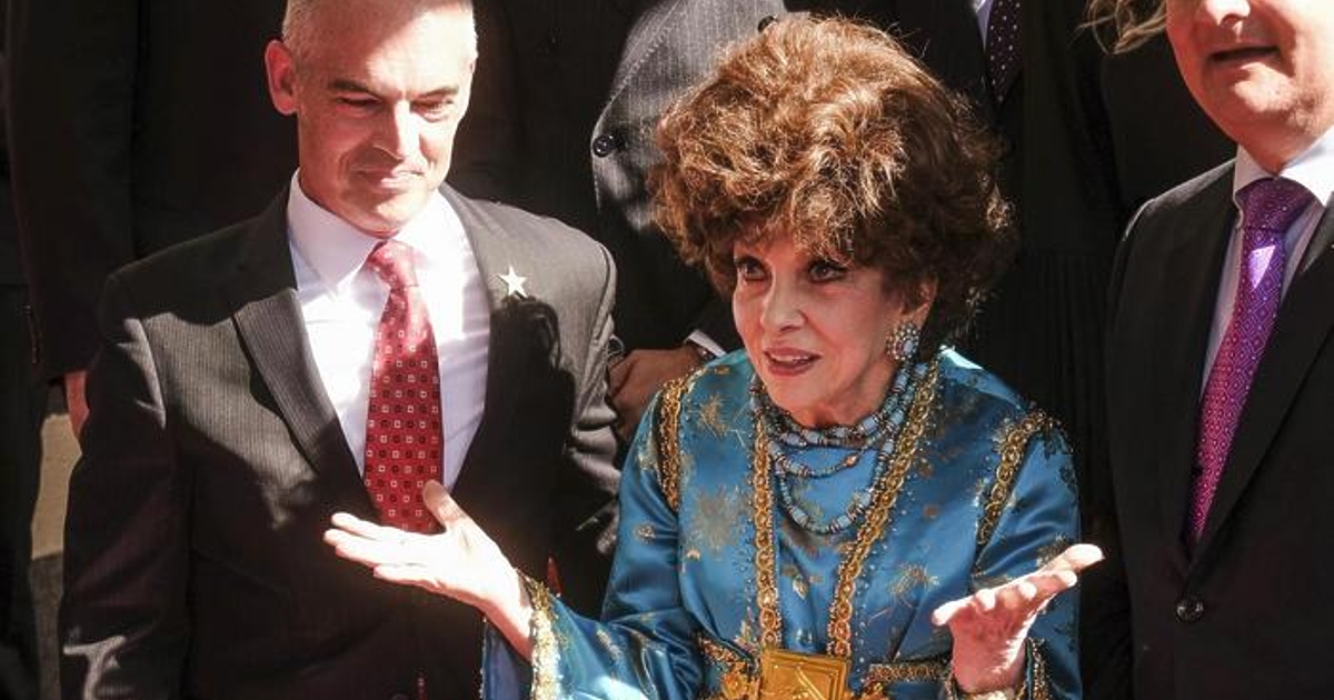 Италианската актриса Джина Лолобриджида е настанена в болница заради фрактура