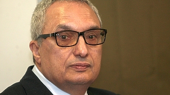 Нямаме консолидирана демокрация имаме консолидирана мафия Това се казва в книгата