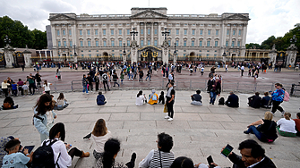 Великобритания може да изпадне официално в рецесия по рано от предвиденото