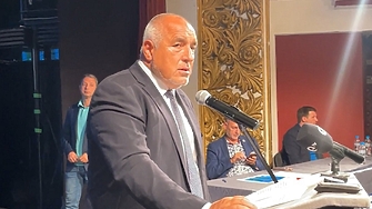 Промяната ги няма от 30 дни и цената на бензина