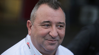 Мъжът  който вчера оцеля след паднала мълния в градинката на ул