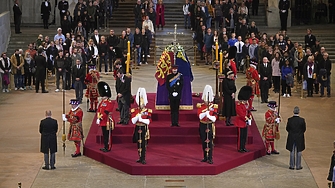 Британската кралица консорт Камила отдаде почит на Елизабет Втора