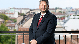 Съпредседателят на Демократична България Христо Иванов определи двете основни предизвикателства