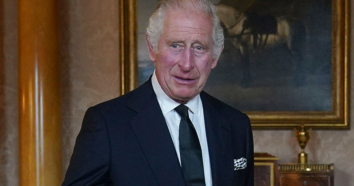 Чарлз Трети бе обявен официално за крал на Обединеното кралство
