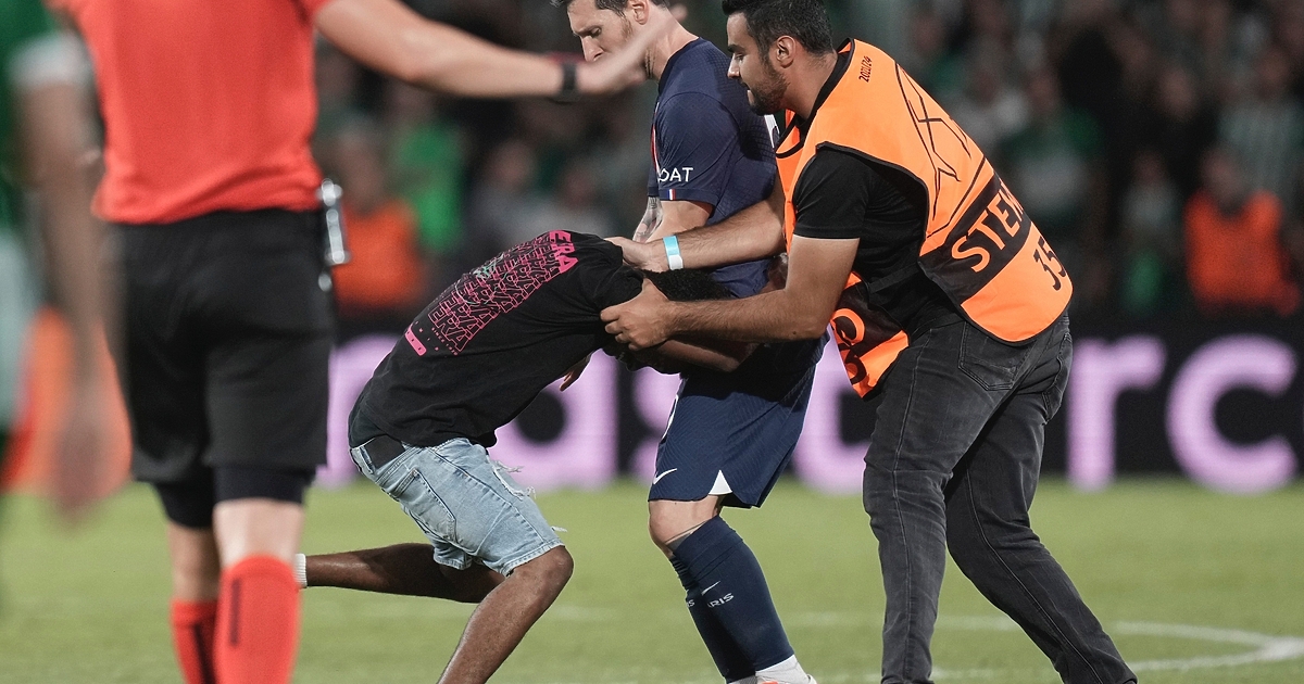 Лионел Меси поведе в една от класациите срещу дългогодишния си