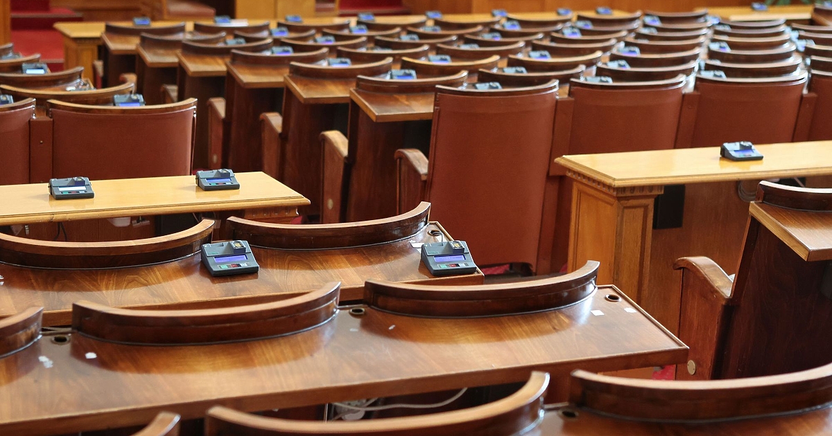 Осем партии влизат в парламента, ако изборите са днес, като