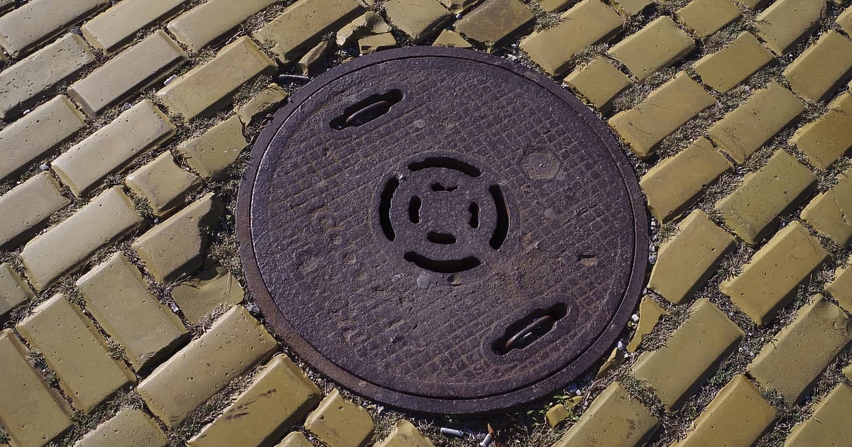 Илон Мъск - този напушен хулиган, решил да продава интернет