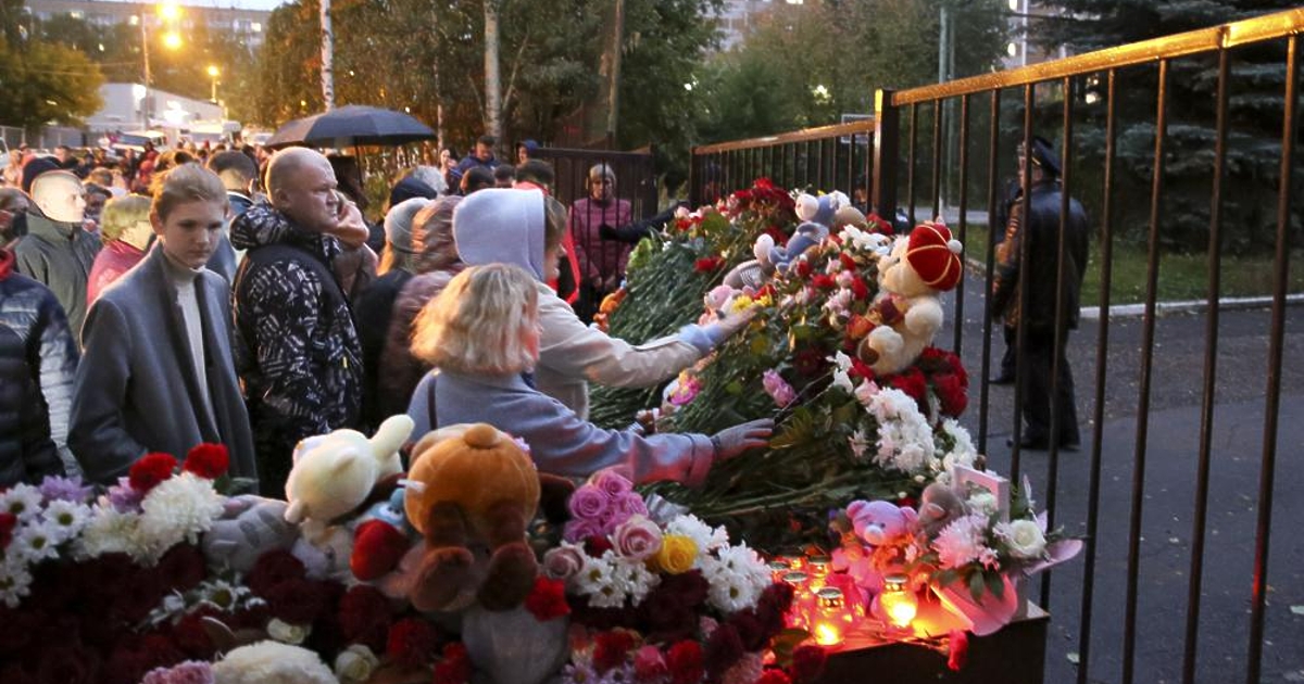 Броят на убитите при стрелбата в училище в Ижевск вчера