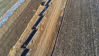 Академичен и философски е въпросът какво би предложила Европейската комисия