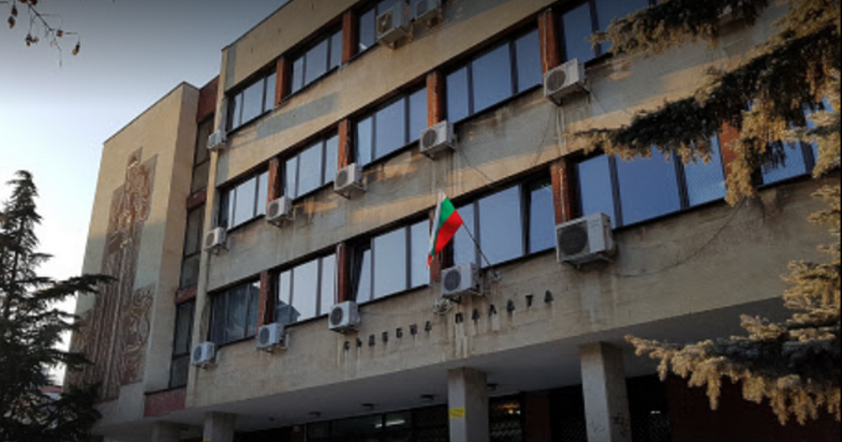 След двете пандемични години общият брой постъпващи дела започва бавно да