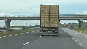 Само при два лота от магистрала Тракия от Стара