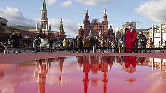 В Москва са започнали масови арести на военни съобщи Укринформ като