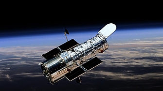 Американската частна космическа компания SpaceX работи заедно с НАСА върху