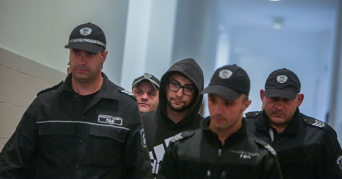 Съдът оставя в ареста младия Йосиф Иззе, който след като