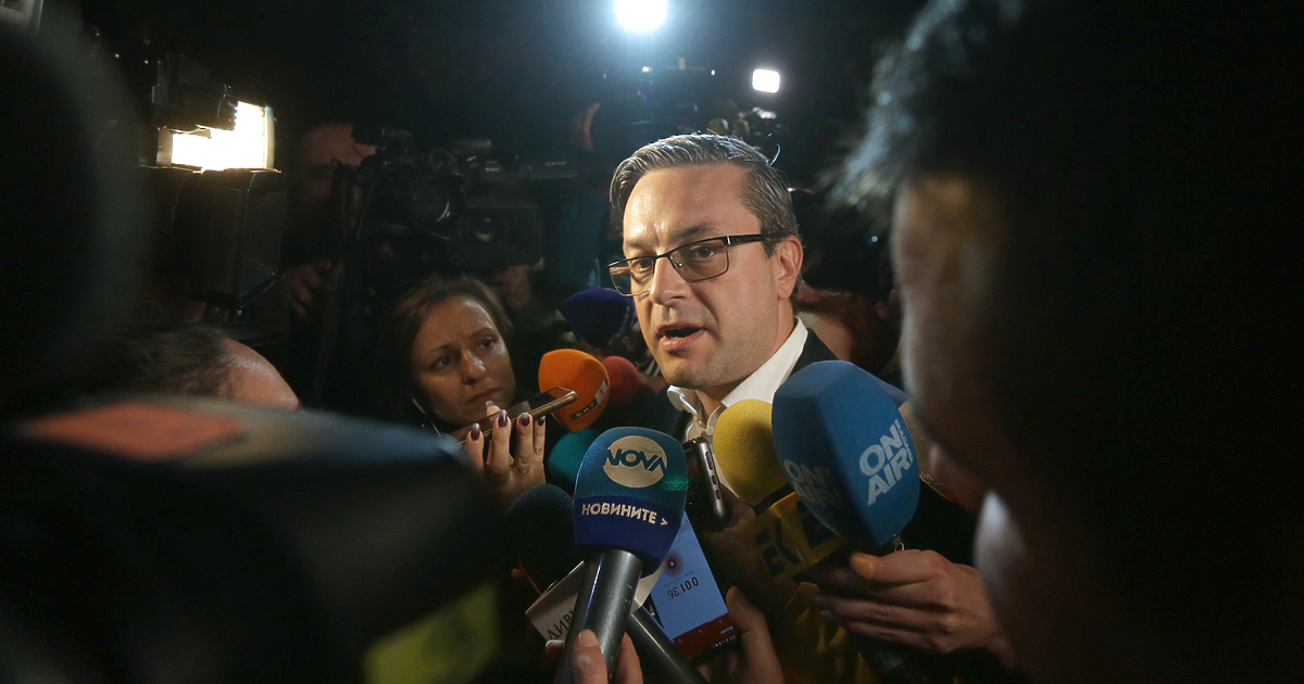 Битката на ГЕРБ с машините за гласуване продължава. След като