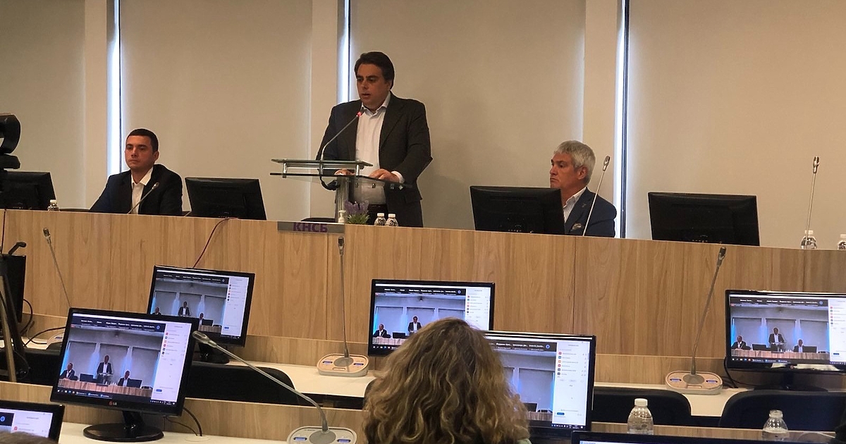 За нас е много важно да продължим с широка социална