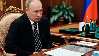 Руският президент Владимир Путин подписа законите за приемане на четири