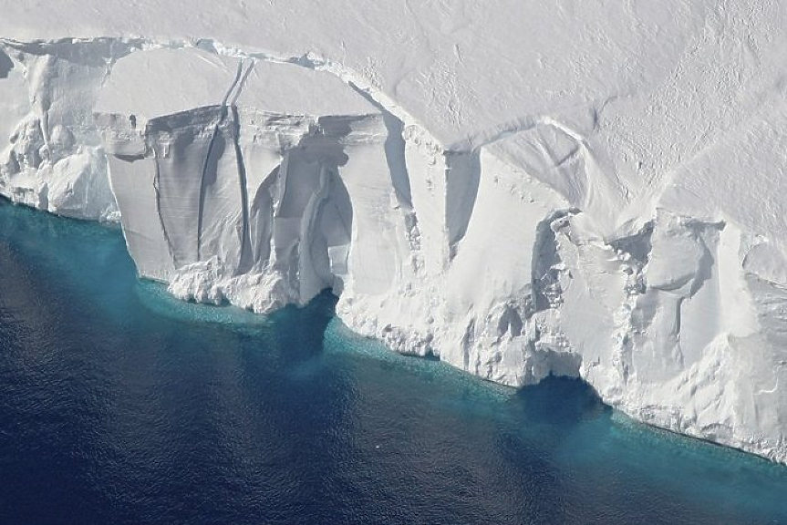 Заради глобалното затопляне: големи ледници изчезват до 2050 г.