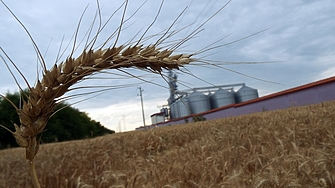 Русия блокира износа на зърно от Украйна предаде Укринформ цитирайки