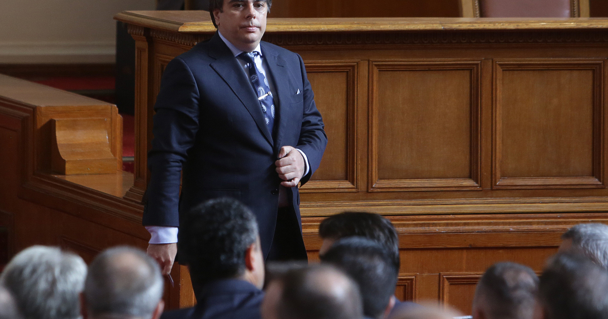 Днес депутатите имаха намерение да създадат всички постоянни комисии. Те