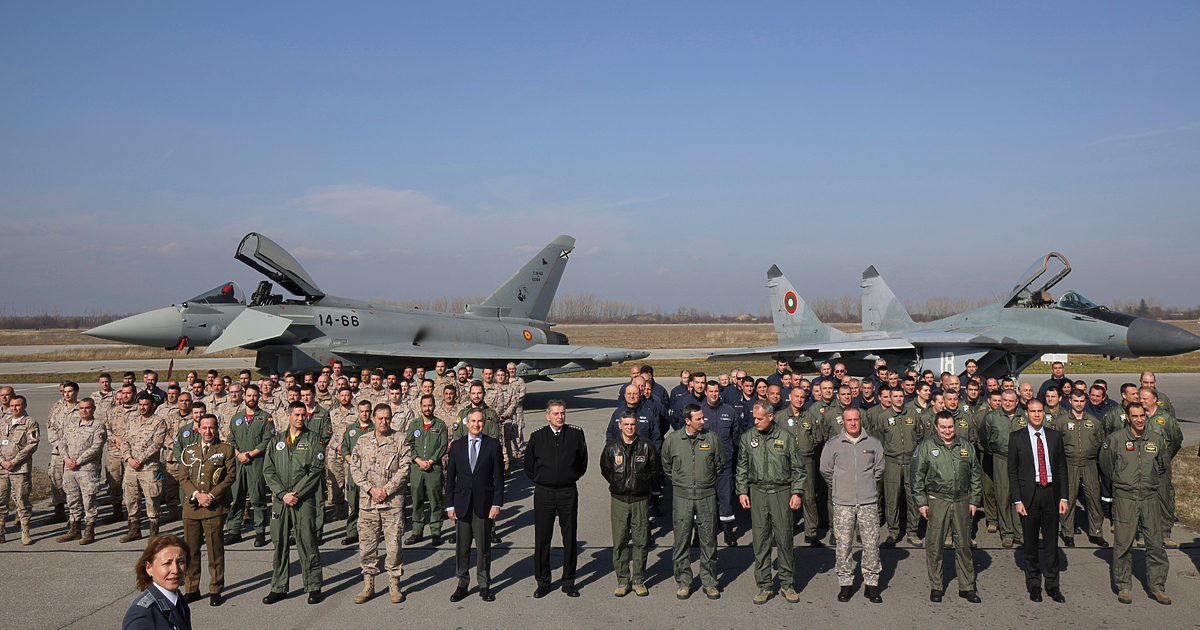 Испания потвърди днес, че през следващите месеци ще разположи изтребители