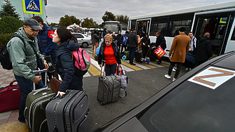 Руските въоръжени сили продължават да се изтеглят от западната част