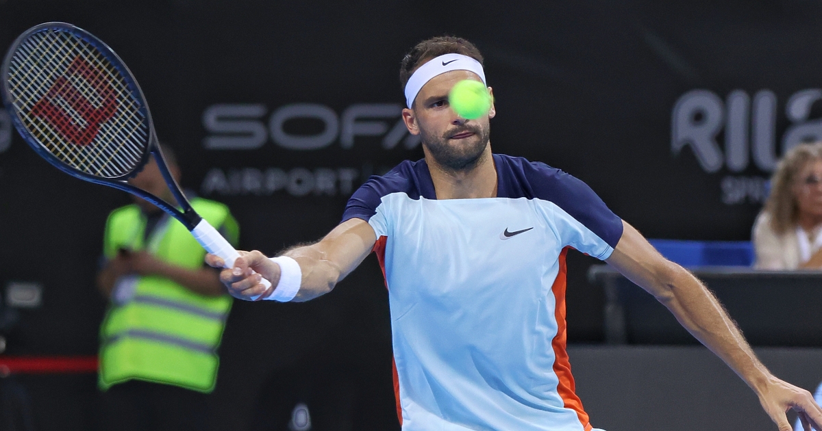 Григор Димитров се класира за полуфиналите на турнира в зала