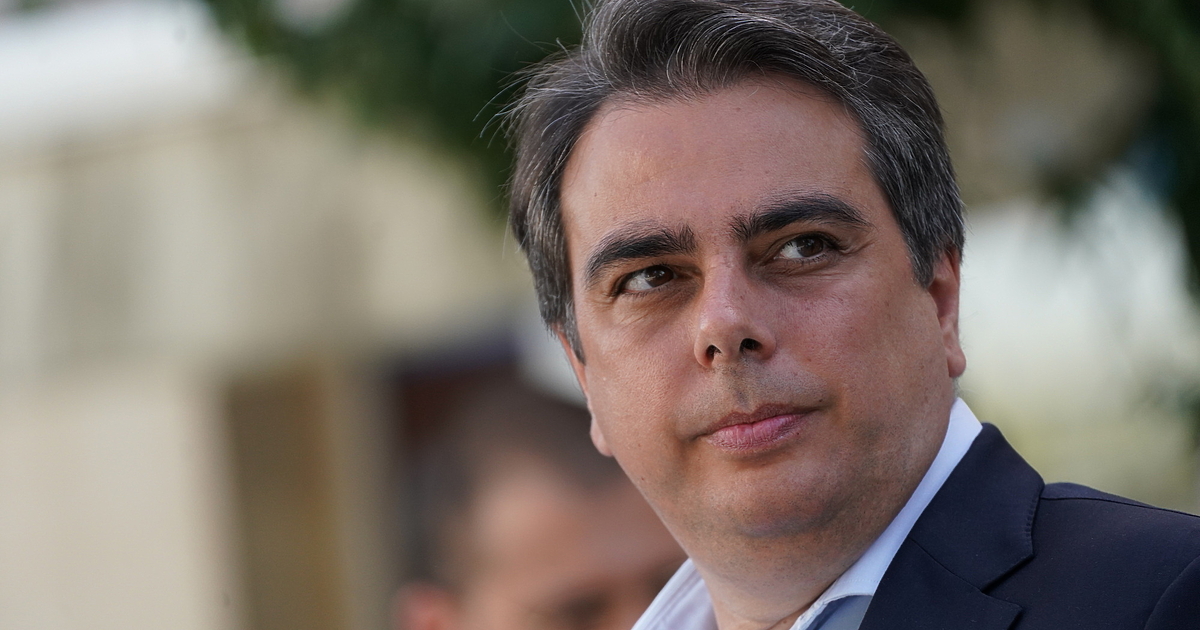 Ние сме в парламента всеки ден. Да дойде.Това каза съпредседателят