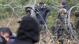 Полша може да постави заграждения на границата си с руската