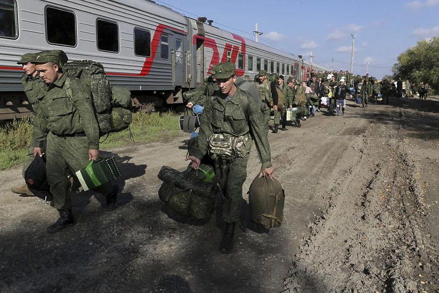 Московски чиновници масово бягат от Русия