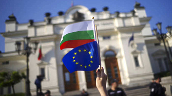 Решението на България и Унгария да не пращат военна помощ