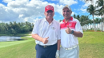 Христо Стоичков игра голф с 45 ия президент на САЩ Доналд